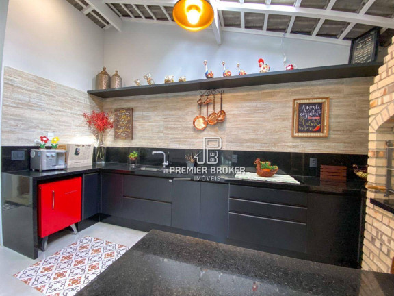 Imagem Casa com 4 Quartos à Venda, 180 m² em Várzea - Teresópolis Imagem Casa com 4 Quartos à Venda, 180 m² em Várzea - Teresópolis