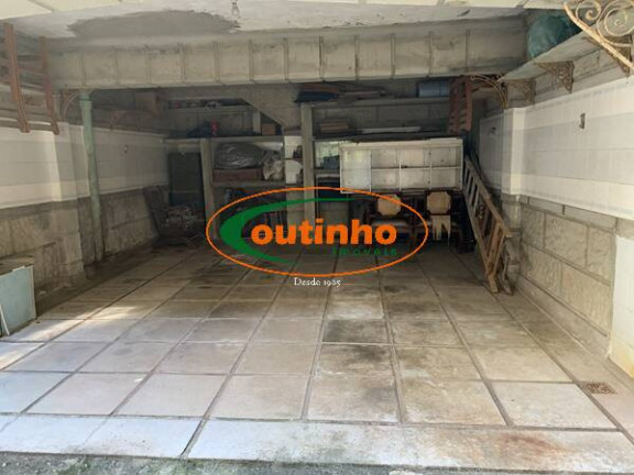 Imagem Casa com 6 Quartos à Venda, 480 m² em Tijuca - Rio De Janeiro Imagem Casa com 6 Quartos à Venda, 480 m² em Tijuca - Rio De Janeiro