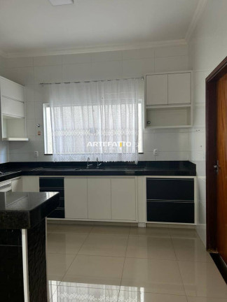 Imagem Casa com 3 Quartos à Venda, 159 m² Imagem Casa com 3 Quartos à Venda, 159 m²