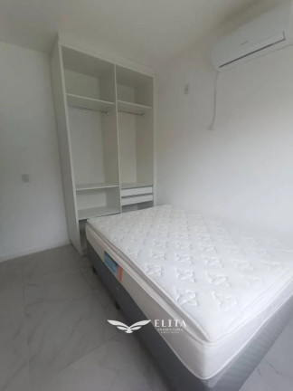 Imagem Apartamento com 3 Quartos à Venda, 72 m² em Centro - Penha