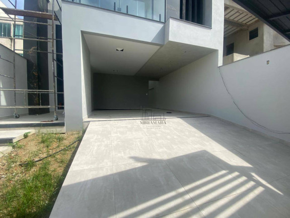 Imagem Casa com 3 Quartos à Venda, 221 m² em Jardim Belvedere - Volta Redonda Imagem Casa com 3 Quartos à Venda, 221 m² em Jardim Belvedere - Volta Redonda