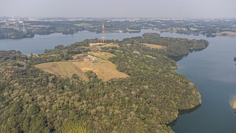 Imagem Imóvel com 1 Quarto à Venda, 22.000 m² em Vila David Antônio - Campo Largo Imagem Imóvel com 1 Quarto à Venda, 22.000 m² em Vila David Antônio - Campo Largo