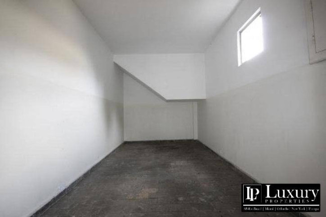 Imagem Casa com 3 Quartos à Venda, 380 m² em Pacaembu - São Paulo Imagem Casa com 3 Quartos à Venda, 380 m² em Pacaembu - São Paulo