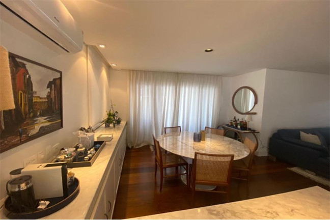 Imagem Casa com 4 Quartos à Venda, 485 m² em Vila De São Fernando - Cotia