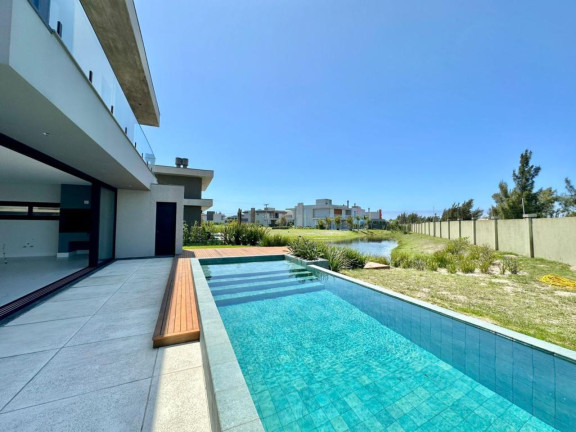 Imagem Casa com 5 Quartos à Venda, 270 m² em -- - Capao Da Canoa Imagem Casa com 5 Quartos à Venda, 270 m² em -- - Capao Da Canoa