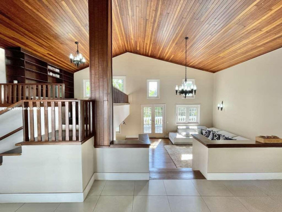 Imagem Casa à Venda, em Pousada Dos Bandeirantes - Carapicuíba Imagem Casa à Venda, em Pousada Dos Bandeirantes - Carapicuíba