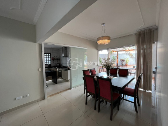 Imagem Casa com 4 Quartos à Venda, 236 m² em Carandá Bosque - Campo Grande Imagem Casa com 4 Quartos à Venda, 236 m² em Carandá Bosque - Campo Grande