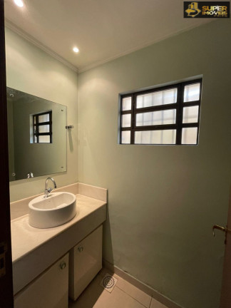 Imagem Casa com 3 Quartos à Venda, 183 m² em Centro - Pelotas Imagem Casa com 3 Quartos à Venda, 183 m² em Centro - Pelotas