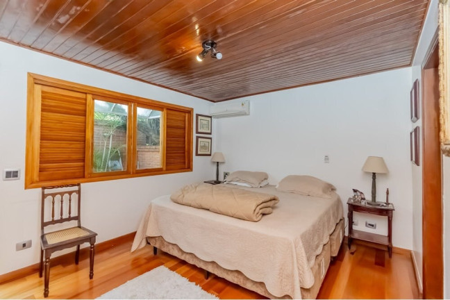 Imagem Casa com 4 Quartos à Venda, 310 m² em Moema - São Paulo