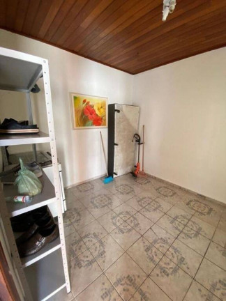 Imagem Casa com 3 Quartos à Venda, 160 m² em Vila Santa Isabel - Taubaté Imagem Casa com 3 Quartos à Venda, 160 m² em Vila Santa Isabel - Taubaté