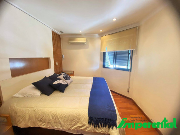 Imagem Apartamento com 3 Quartos à Venda, 181 m² em Pompéia - Santos