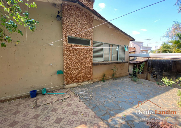 Imagem Casa com 3 Quartos à Venda, 126 m² em Melo - Montes Claros