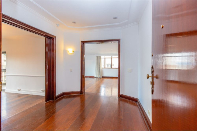 Imagem Imóvel com 4 Quartos à Venda, em Vila Andrade - São Paulo Imagem Imóvel com 4 Quartos à Venda, em Vila Andrade - São Paulo