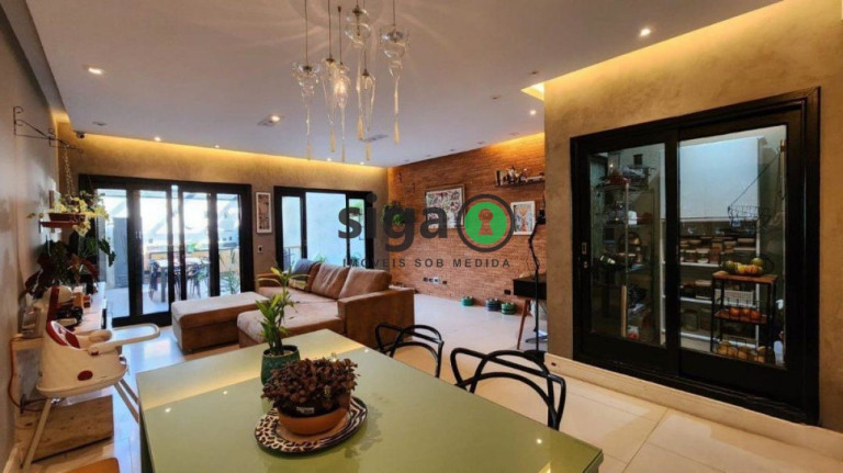 Casa com 3 Quartos à Venda, 337 m² em Morumbi - São Paulo