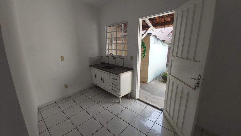 Imagem Casa com 9 Quartos à Venda, 196 m² em Helena Maria - Osasco Imagem Casa com 9 Quartos à Venda, 196 m² em Helena Maria - Osasco