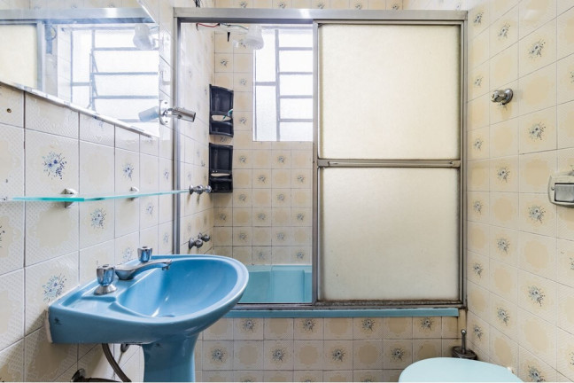 Imagem Imóvel com 2 Quartos à Venda, 64 m² em Vila Ipiranga - Porto Alegre Imagem Imóvel com 2 Quartos à Venda, 64 m² em Vila Ipiranga - Porto Alegre
