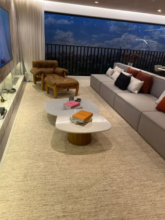 Imagem Imóvel com 4 Quartos à Venda, em Pinheiros - São Paulo Imagem Imóvel com 4 Quartos à Venda, em Pinheiros - São Paulo
