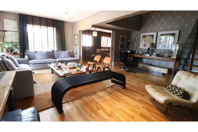 Imagem Imóvel com 4 Quartos à Venda, 271 m² em Vila Suzana - São Paulo Imagem Imóvel com 4 Quartos à Venda, 271 m² em Vila Suzana - São Paulo