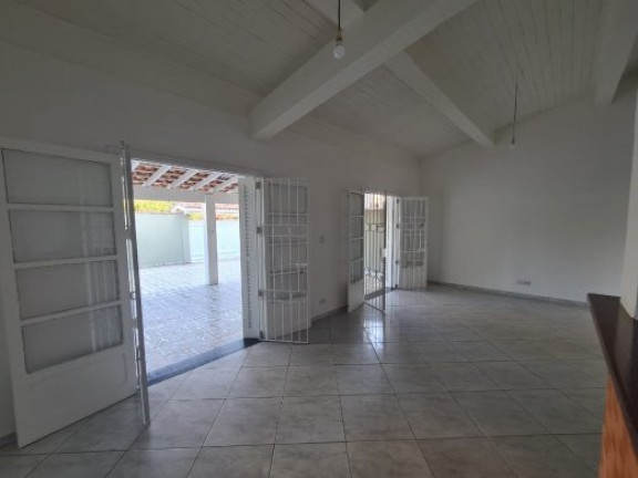 Imagem Casa com 4 Quartos à Venda, 210 m² em Boqueirão - Praia Grande Imagem Casa com 4 Quartos à Venda, 210 m² em Boqueirão - Praia Grande