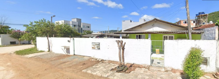 Imagem Casa com 3 Quartos à Venda, 460 m² em Cedro - Camboriú Imagem Casa com 3 Quartos à Venda, 460 m² em Cedro - Camboriú