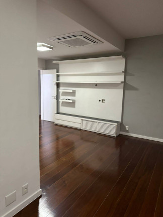 Imagem Apartamento com 3 Quartos para Alugar,  em Leblon - Rio De Janeiro