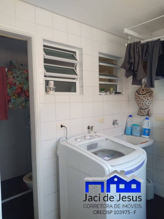 Imagem Casa com 3 Quartos à Venda, 180 m² em Marapé - Santos
