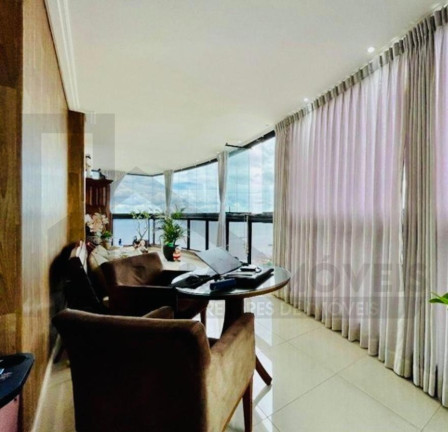 Imagem Apartamento com 3 Quartos à Venda, 180 m² em Umarizal - Belém
