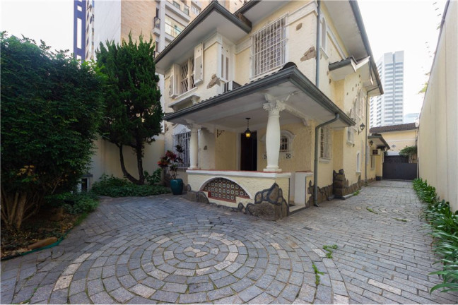 Casa com 4 Quartos à Venda,  em Paraíso - São Paulo