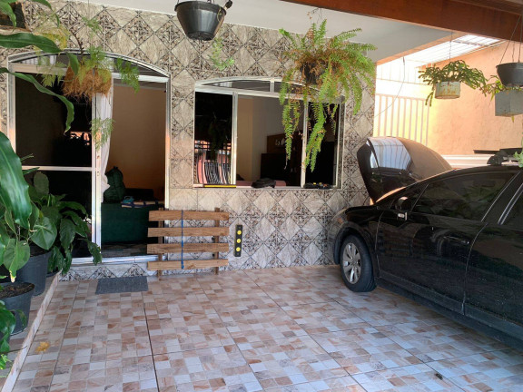 Sobrado com 3 Quartos à Venda,  em Jardim Santa Lúcia - Sorocaba