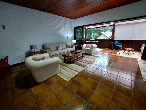 Imagem Casa com 4 Quartos à Venda, 574 m² em Granja Guarani - Teresópolis Imagem Casa com 4 Quartos à Venda, 574 m² em Granja Guarani - Teresópolis