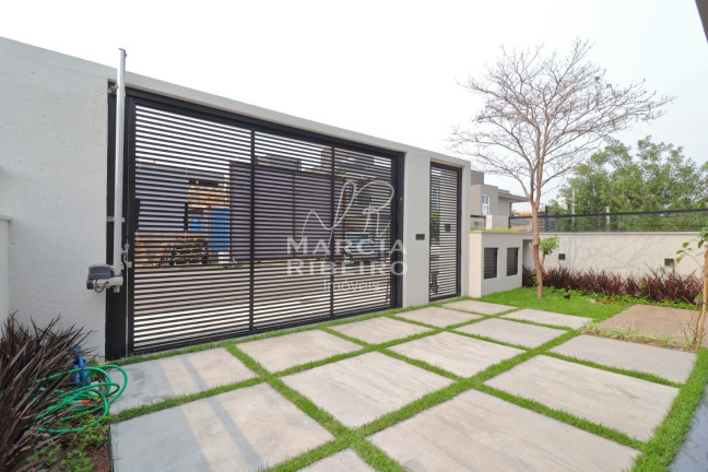 Imagem Casa com 3 Quartos à Venda, 237 m² em Lagoa Da Conceição - Florianópolis Imagem Casa com 3 Quartos à Venda, 237 m² em Lagoa Da Conceição - Florianópolis