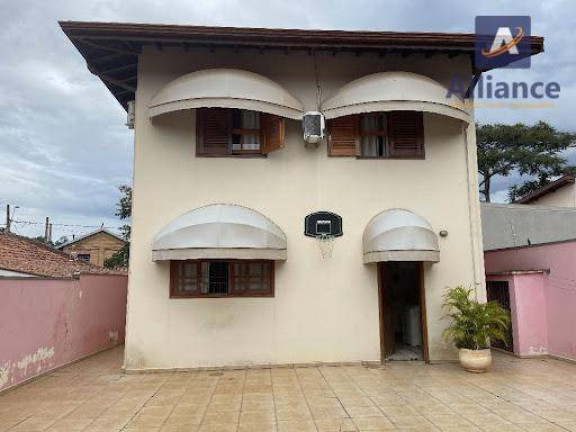 Imagem Casa com 3 Quartos à Venda, 230 m² em Jardim Niero - Louveira