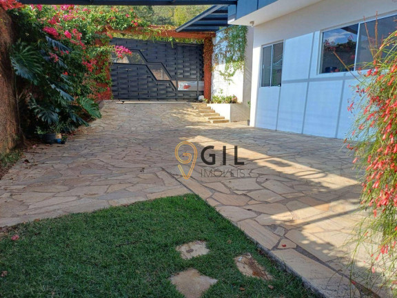 Imagem Sobrado com 3 Quartos à Venda, 280 m² em Centro - Guararema