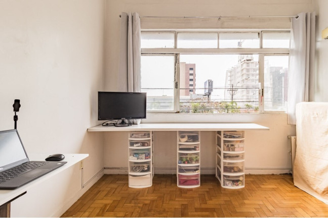 Imagem Apartamento com 3 Quartos à Venda, 75 m² em Higienópolis - Porto Alegre Imagem Apartamento com 3 Quartos à Venda, 75 m² em Higienópolis - Porto Alegre