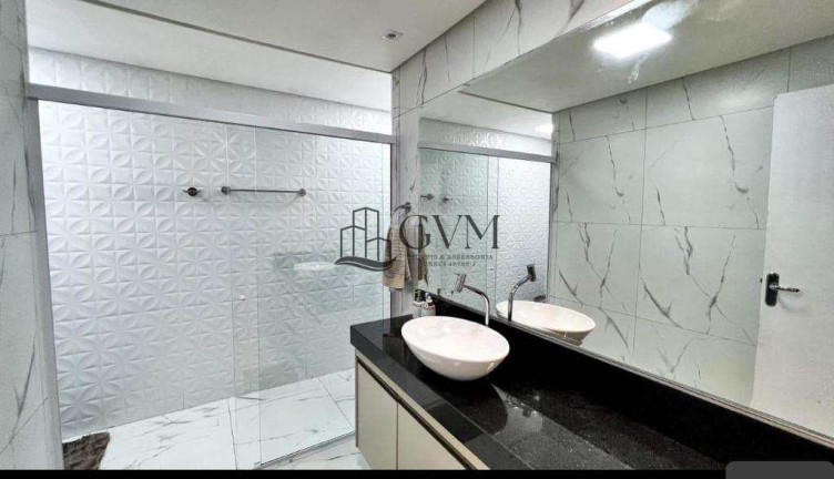 Imagem Casa com 3 Quartos à Venda, 450 m² em Flórida - Praia Grande