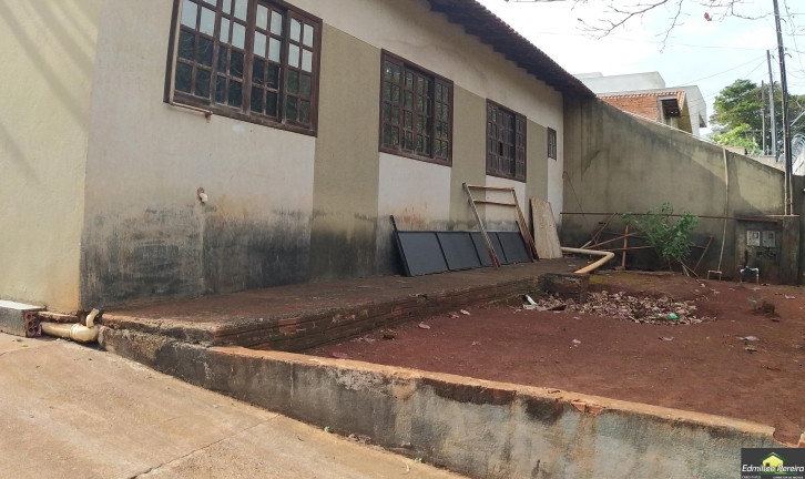 Imagem Casa com 3 Quartos à Venda, 80 m² em Califórnia - Londrina