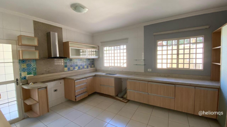Imagem Casa com 5 Quartos à Venda, 255 m² em Carandá Bosque - Campo Grande