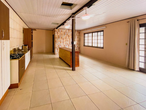 Imagem Casa com 3 Quartos à Venda, 360 m² em Centro - Balneário Barra Do Sul Imagem Casa com 3 Quartos à Venda, 360 m² em Centro - Balneário Barra Do Sul
