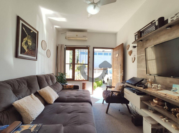 Imagem Casa com 2 Quartos à Venda, 50 m² em João Alves - Santa Cruz Do Sul Imagem Casa com 2 Quartos à Venda, 50 m² em João Alves - Santa Cruz Do Sul