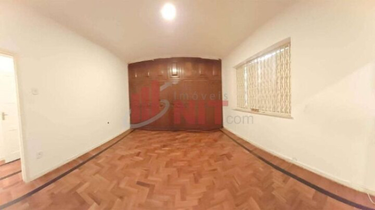 Imagem Apartamento com 4 Quartos à Venda, 205 m² em Icaraí - Niterói