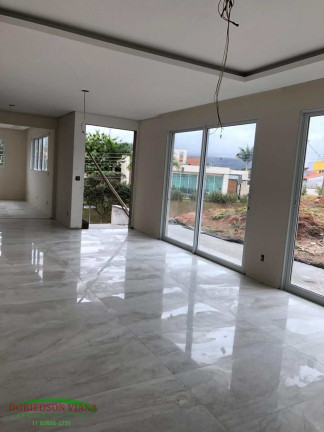 Imagem Sobrado com 5 Quartos à Venda, 402 m² em Centro - Mogi Das Cruzes