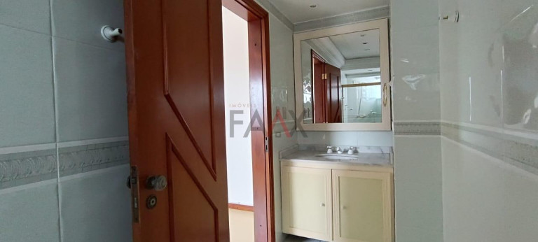 Imagem Apartamento com 2 Quartos à Venda, 235 m² em Centro - Gpva - Guarapuava Imagem Apartamento com 2 Quartos à Venda, 235 m² em Centro - Gpva - Guarapuava