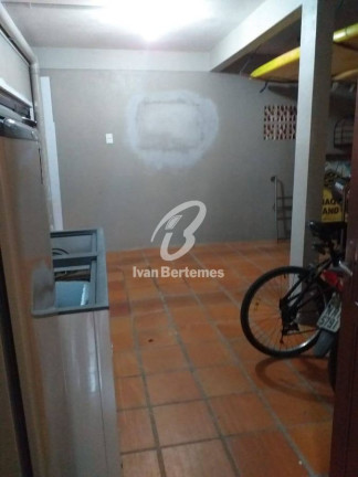 Imagem Casa com 3 Quartos para Temporada, em Canto Grande - Bombinhas Imagem Casa com 3 Quartos para Temporada, em Canto Grande - Bombinhas