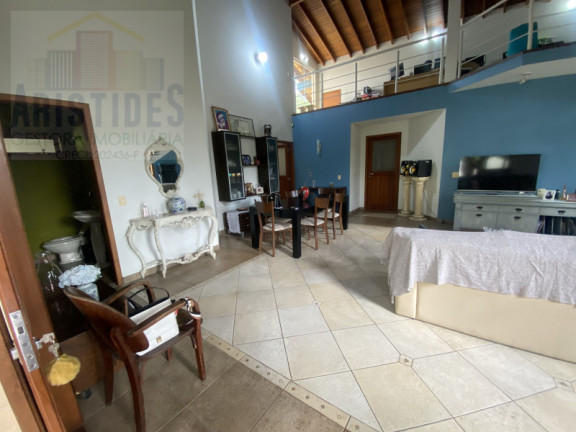 Imagem Casa com 4 Quartos à Venda, 300 m² Imagem Casa com 4 Quartos à Venda, 300 m²