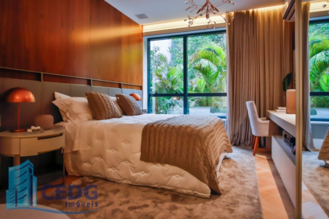 Imagem Apartamento com 3 Quartos à Venda, 230 m² em Cabral - Curitiba Imagem Apartamento com 3 Quartos à Venda, 230 m² em Cabral - Curitiba
