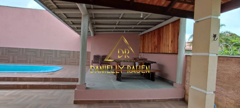 Imagem Casa com 3 Quartos à Venda, 300 m² em Itajuba - Barra Velha Imagem Casa com 3 Quartos à Venda, 300 m² em Itajuba - Barra Velha