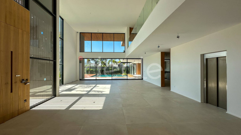 Imagem Casa de Condomínio com 5 Quartos à Venda,  em Barra Da Tijuca - Rio De Janeiro