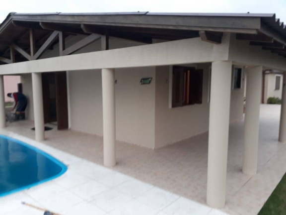 Imagem Casa com 4 Quartos à Venda, em Capão Da Canoa Imagem Casa com 4 Quartos à Venda, em Capão Da Canoa