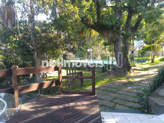 Imagem Casa com 6 Quartos à Venda, 817 m² em Trindade - Florianópolis Imagem Casa com 6 Quartos à Venda, 817 m² em Trindade - Florianópolis