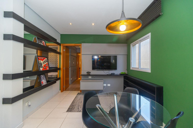 Imagem Imóvel com 1 Quarto para Alugar, 31 m² em Rebouas - Curitiba Imagem Imóvel com 1 Quarto para Alugar, 31 m² em Rebouas - Curitiba